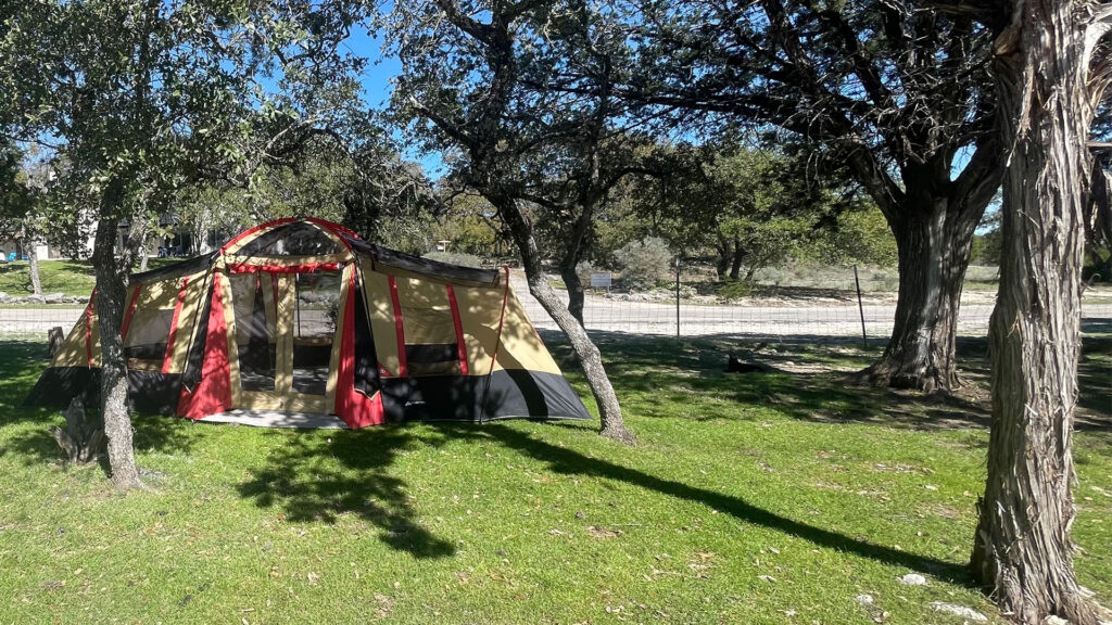 Lake Pointe RV Resort - Tent Camping
